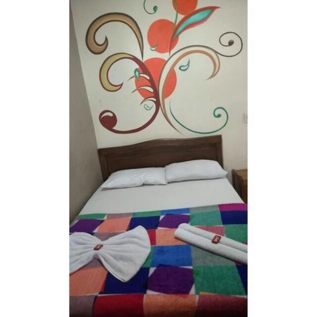 Hostel El Encanto Guatape Bagian luar foto